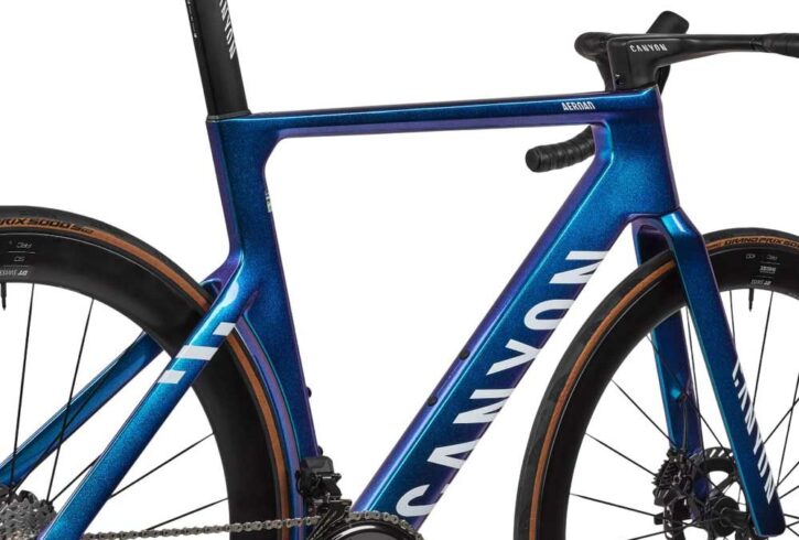 2025 Canyon Aeroad CFR Di2 Road Bike-02